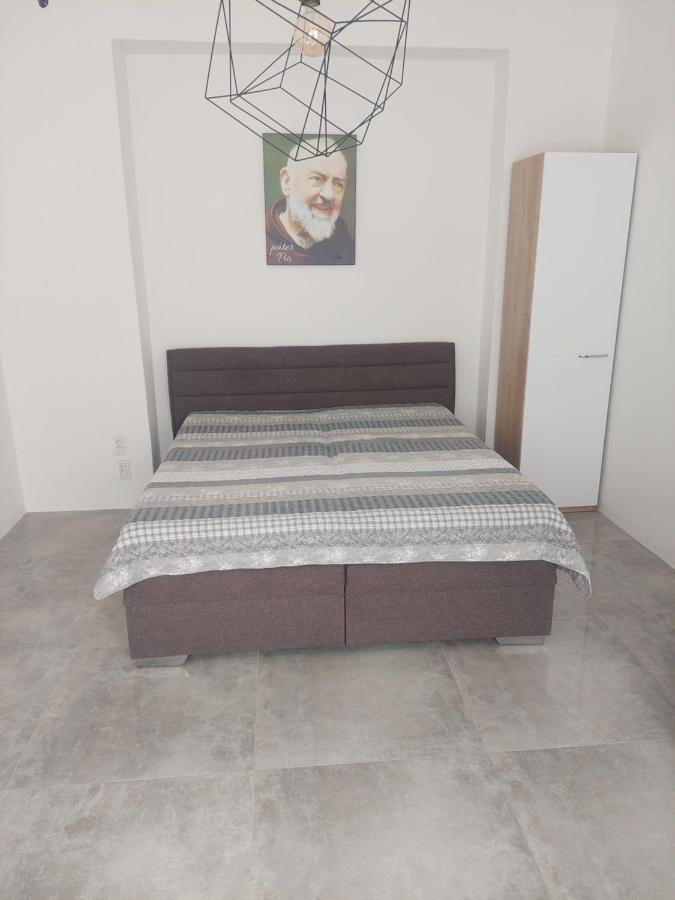 Padre Pio Apartments Family Кошице Екстериор снимка